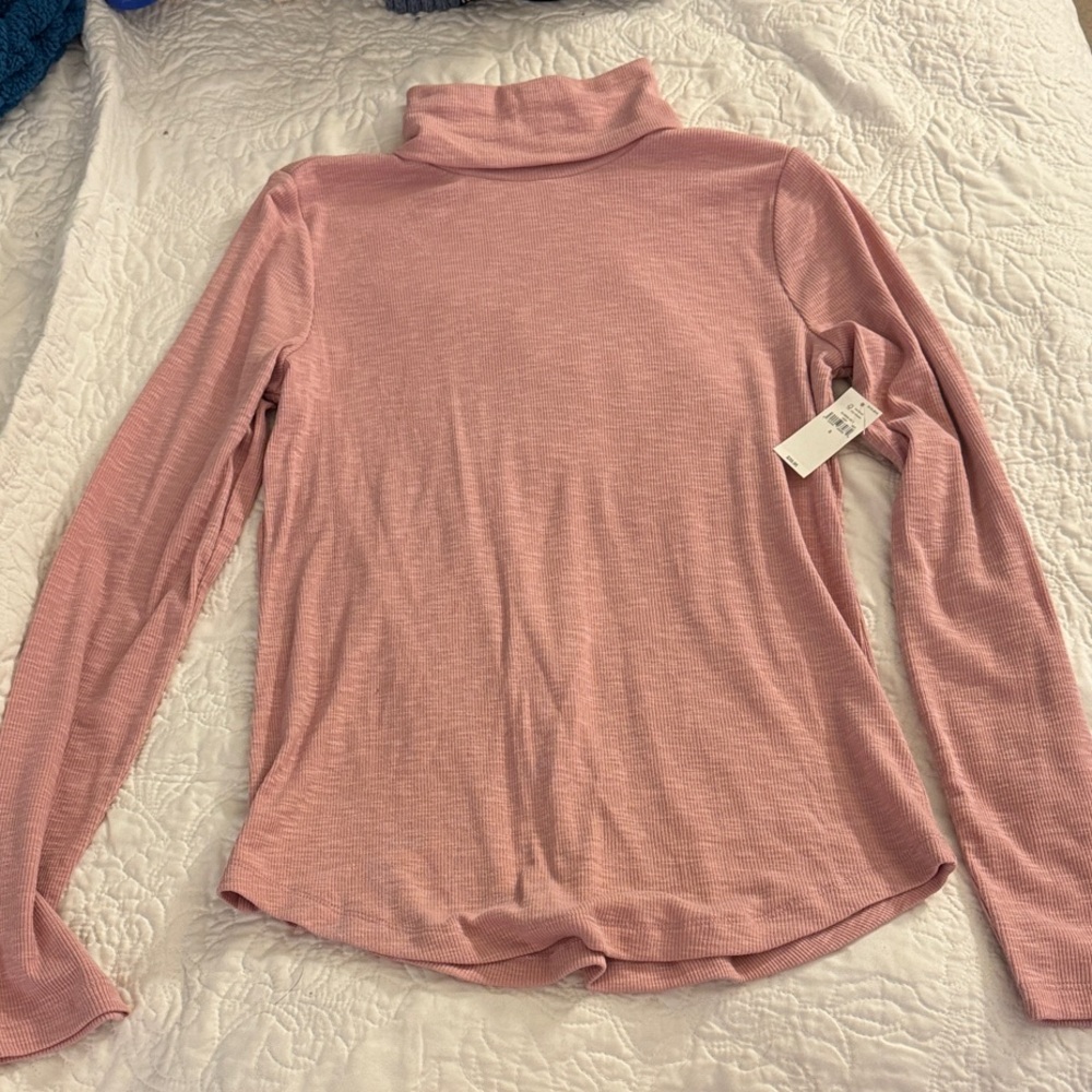 GAP Women's Long Sleeve Pink Turtleneck Top